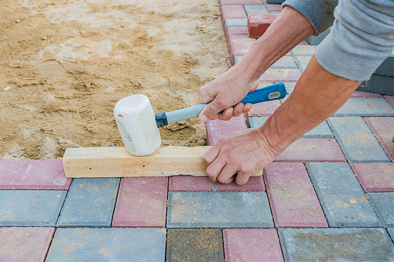 Taş Döşeme Ustası ve Firması